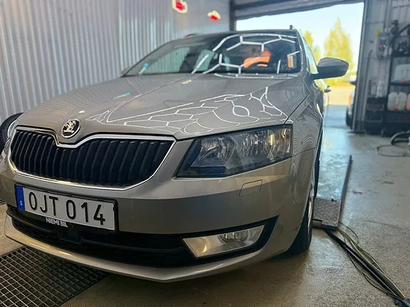 Skoda Octavia 2017 photo 2