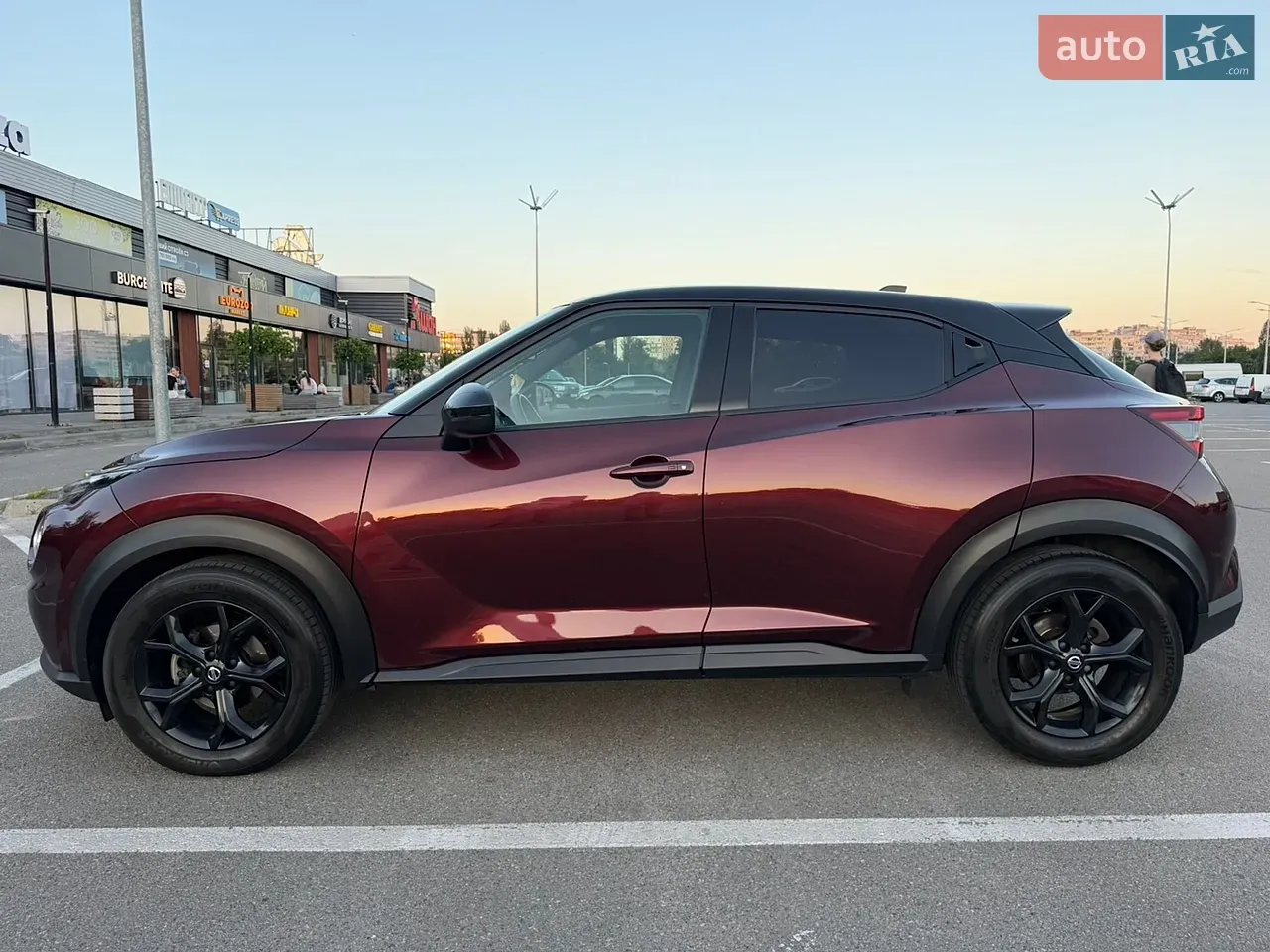Nissan Juke 2022 photo 2