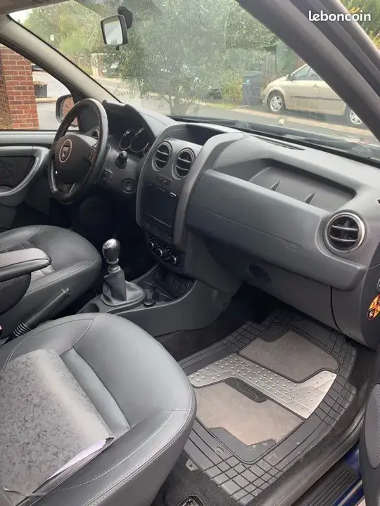 Dacia Duster 2014 photo 3