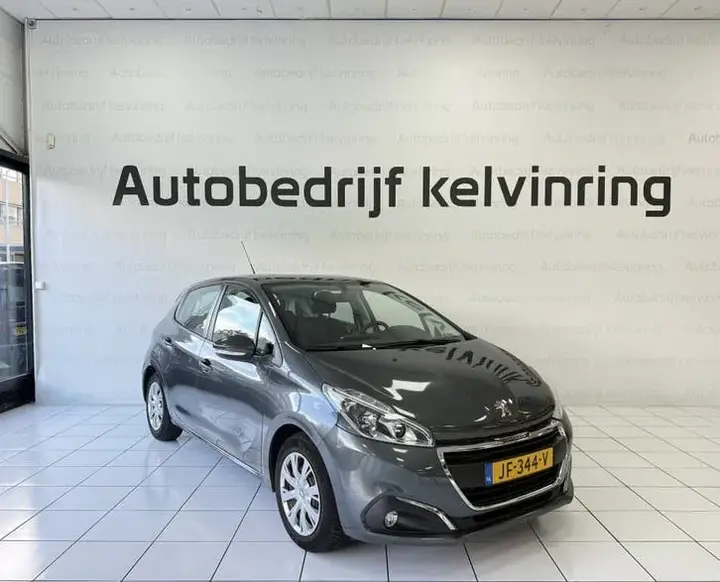 Peugeot 208 2016 photo 3