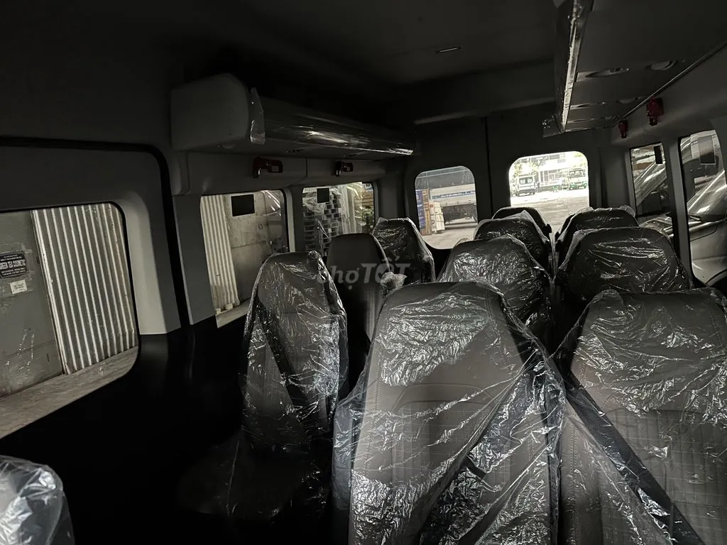 Ford Transit 2025 photo 5