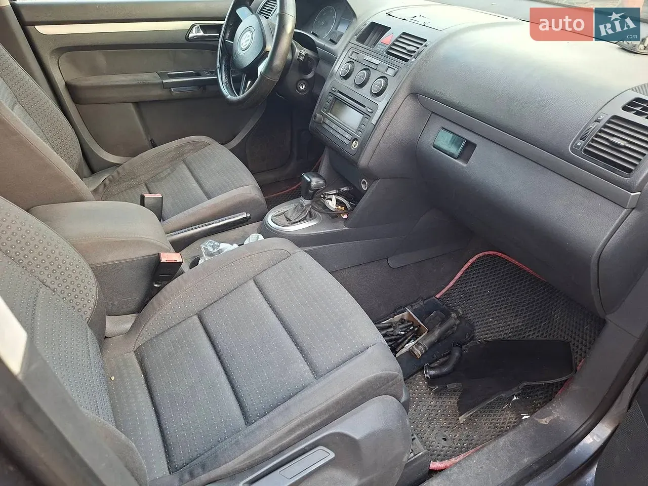 Volkswagen Touran 2004 photo 3