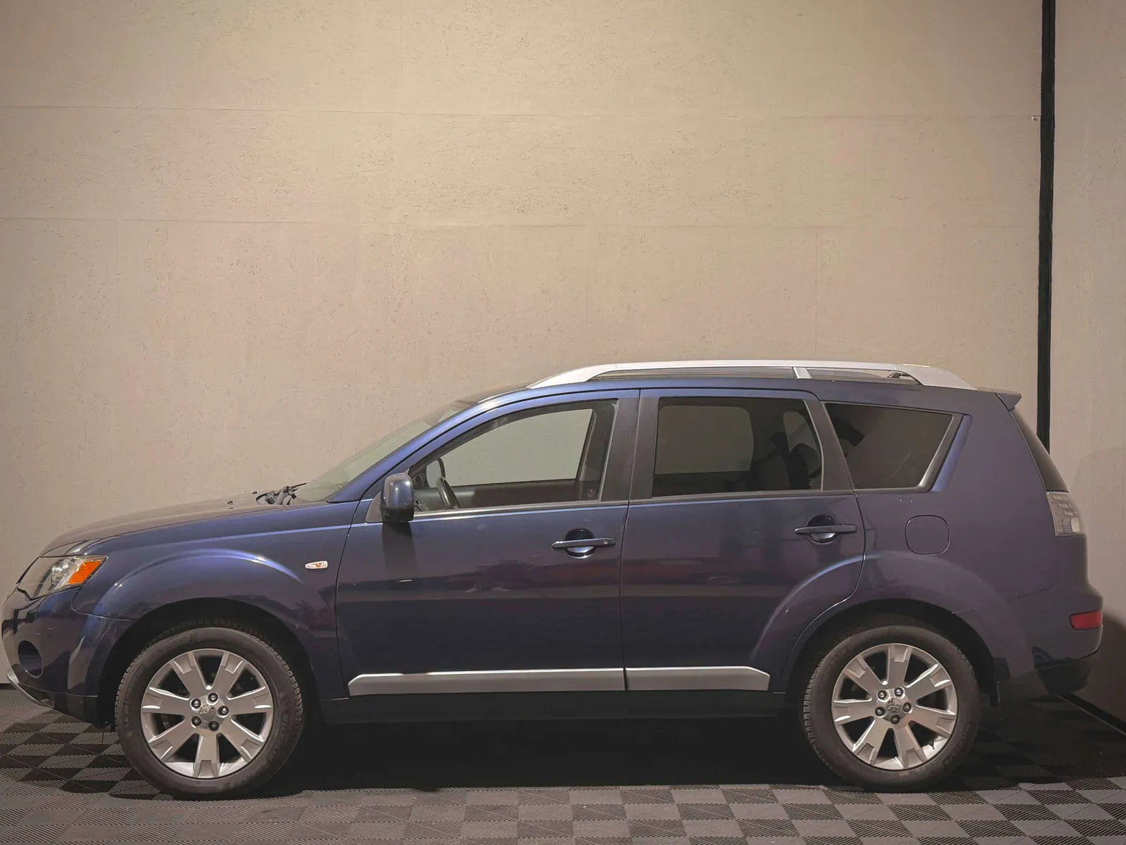Mitsubishi Outlander 2009 photo 3