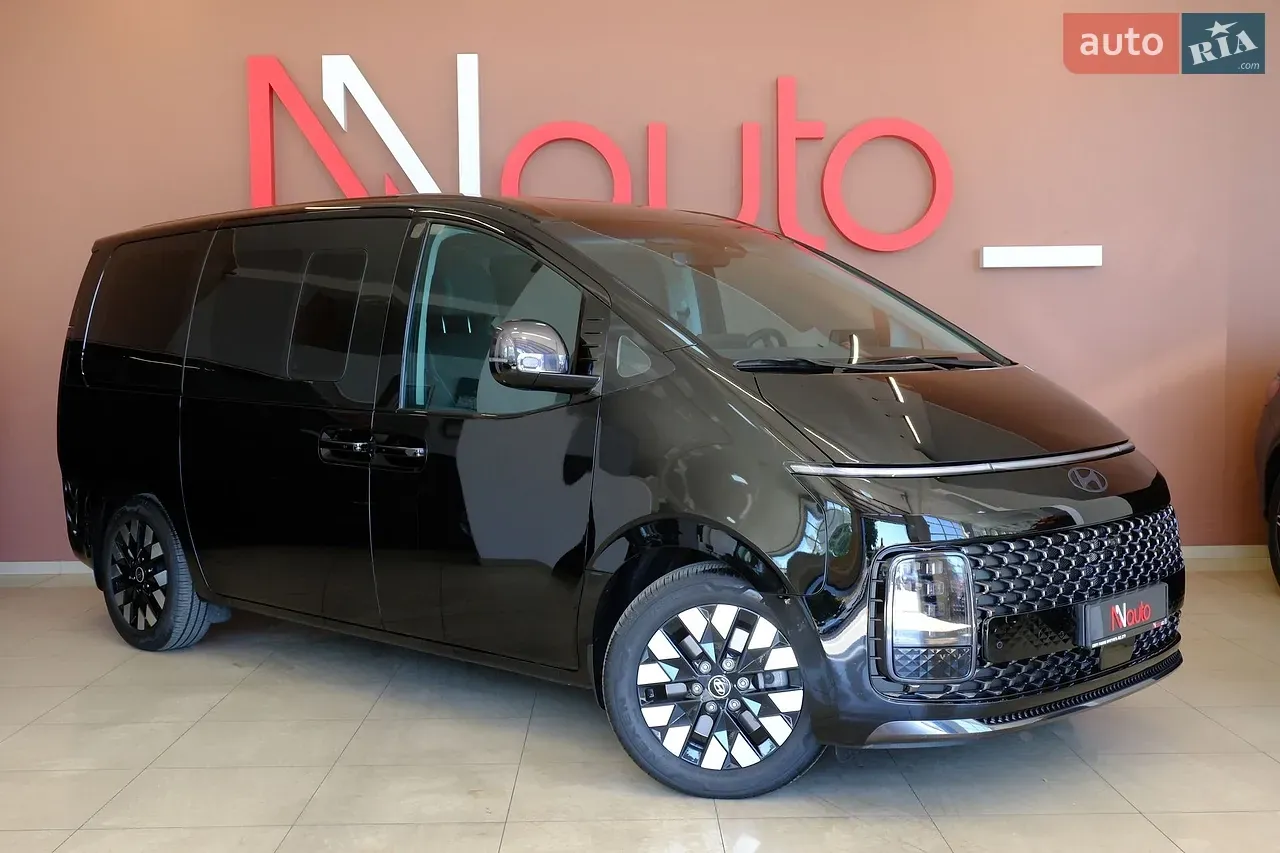 Hyundai Staria 2025 photo 5