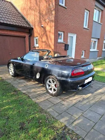 MG F
