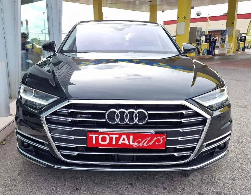 Audi A8 2021 photo 2