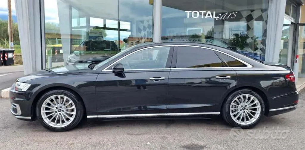 Audi A8 2021 photo 4