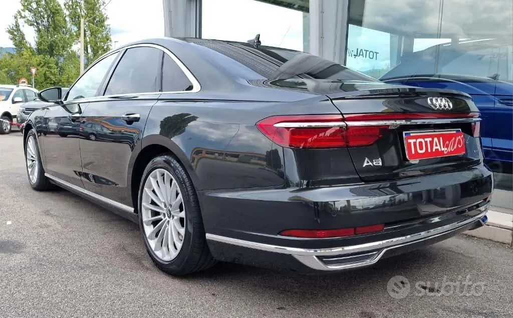 Audi A8 2021 photo 5