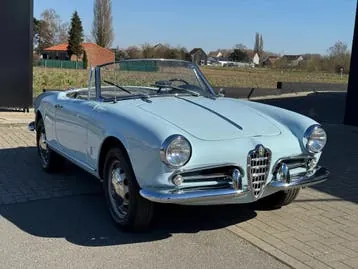 Alfa Romeo Giulietta Spider 1962 photo 2