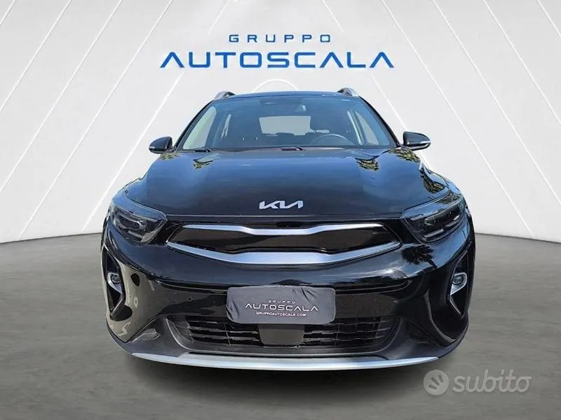 Kia Stonic 2022 photo 2