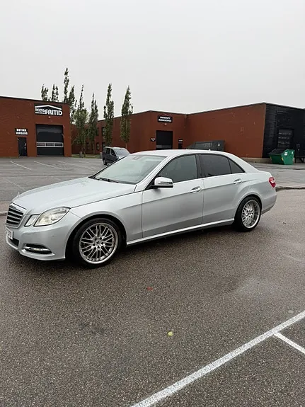 Mercedes-Benz E-Class 2013 photo 2