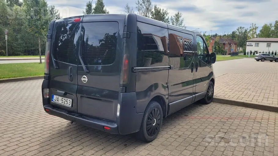 Nissan Primastar 2004 photo 5