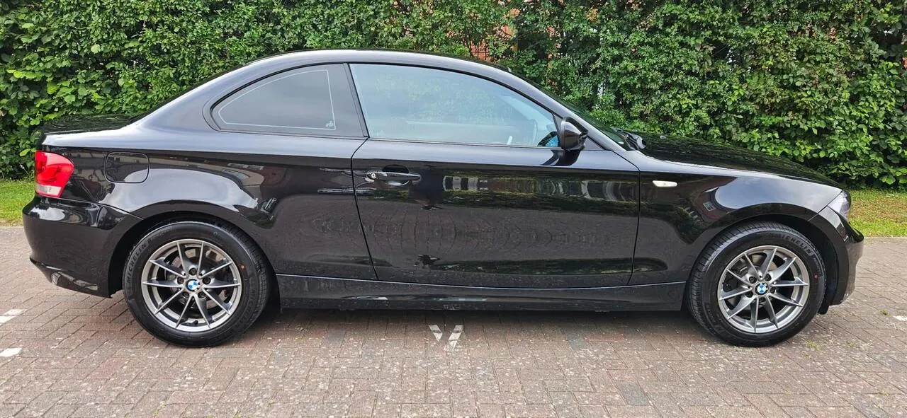 BMW 1 Series 2011 photo 3