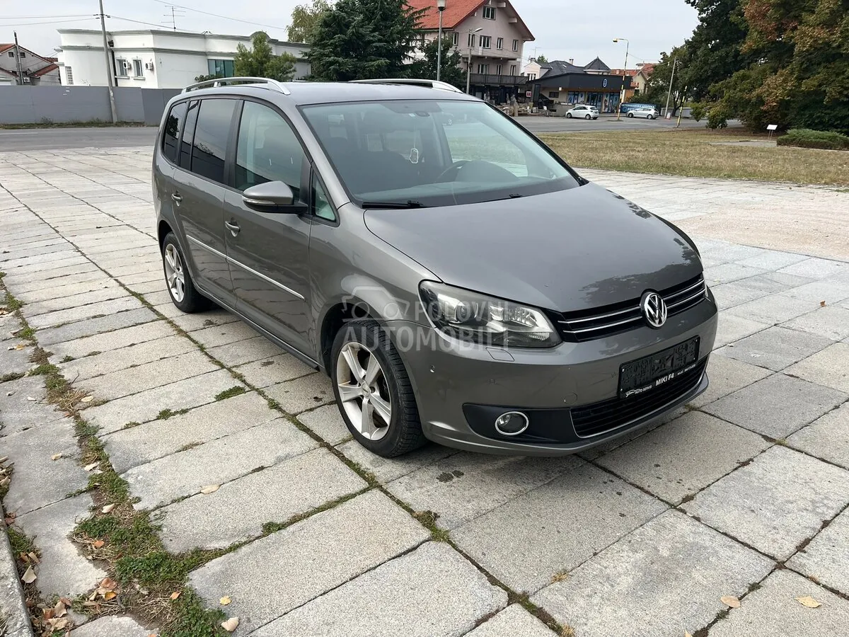 Volkswagen Touran 2010 photo 3