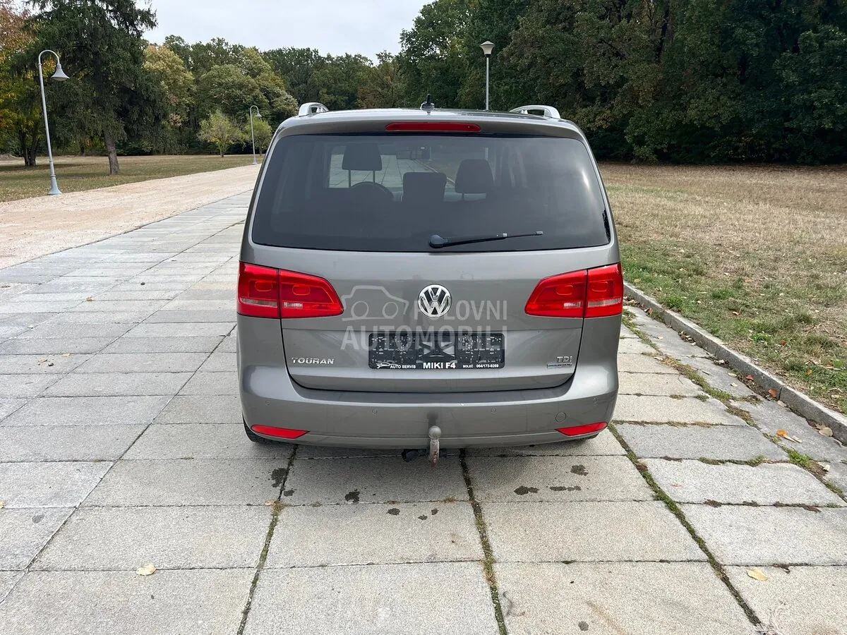 Volkswagen Touran 2010 photo 5