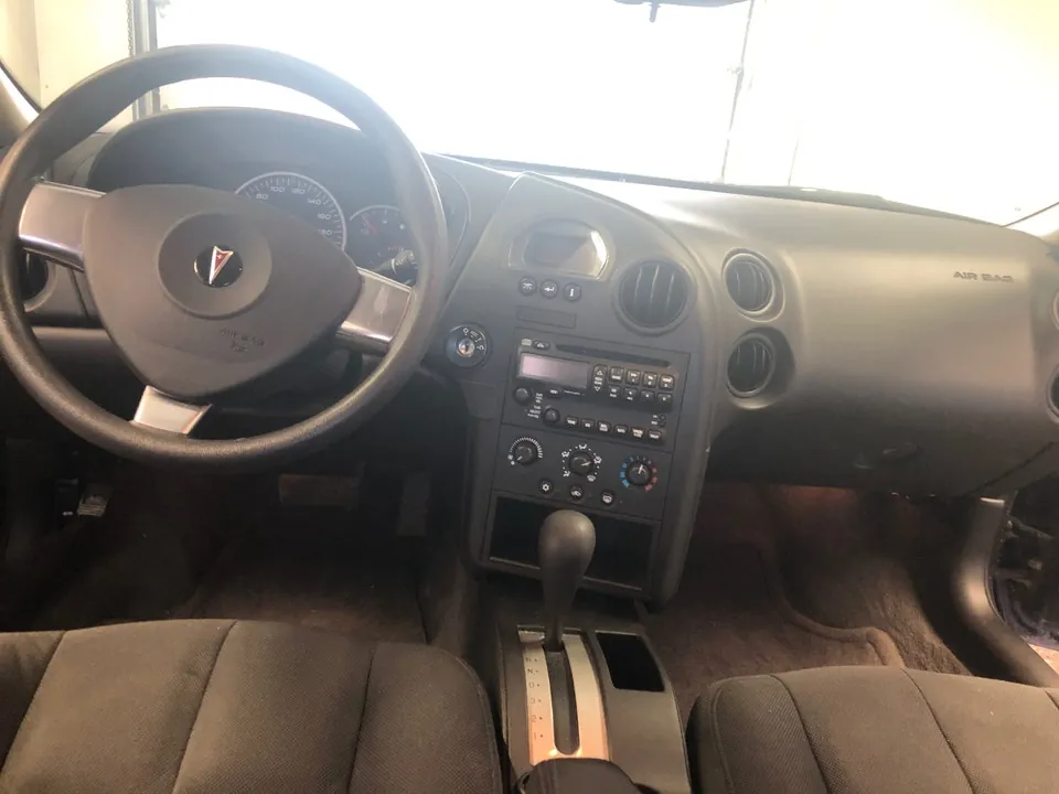 Pontiac Grand Prix 2008 photo 3