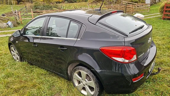 Chevrolet Cruze 2012 photo 3
