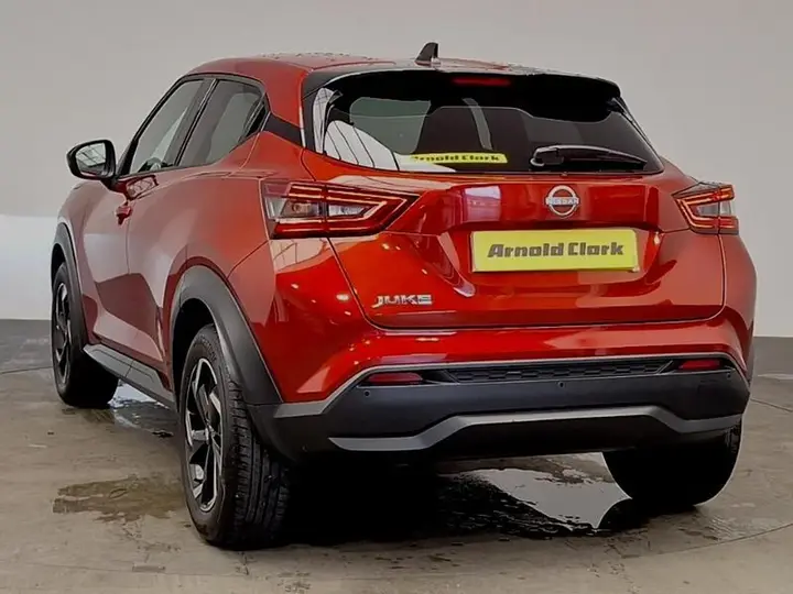 Nissan Juke 2023 photo 2