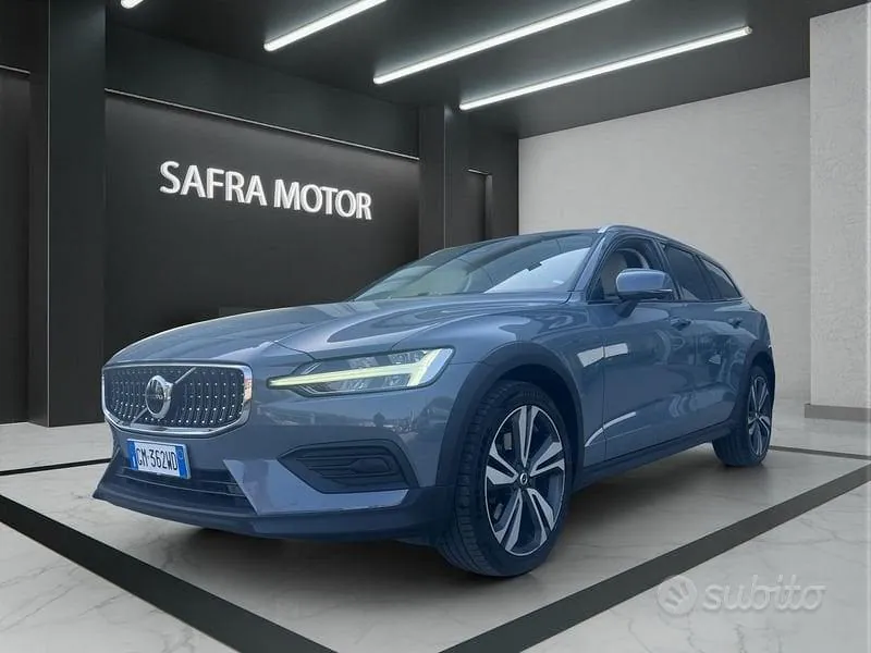 Volvo V60 2023 photo 3