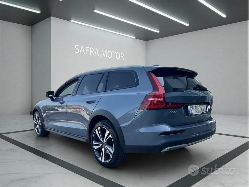 Volvo V60 2023 photo 5