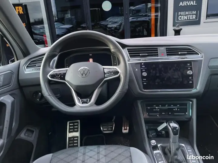 Volkswagen Tiguan 2023 photo 3