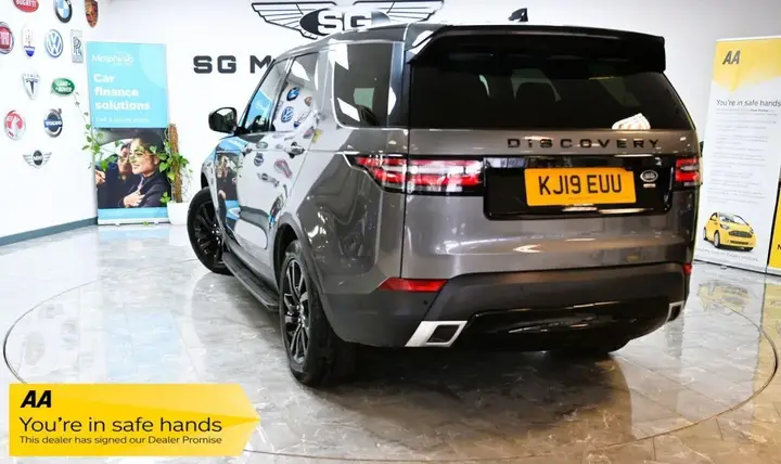 Land Rover Discovery 2019 photo 2