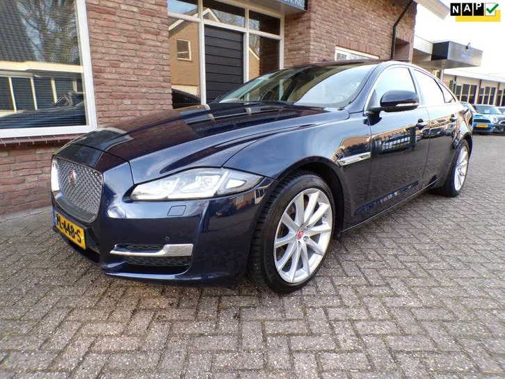 Jaguar Xj