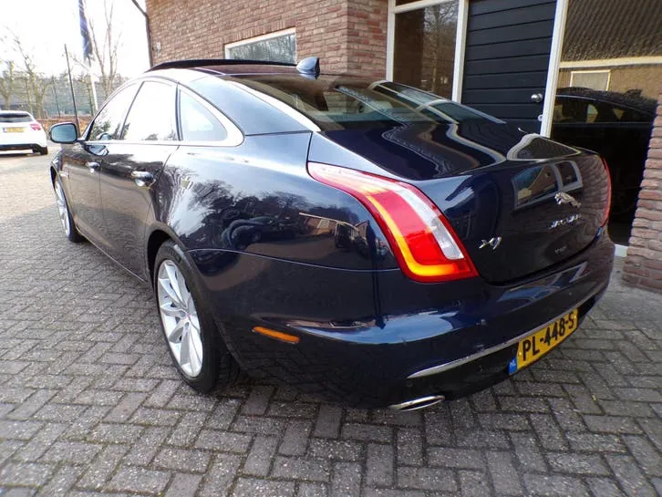 Jaguar Xj 2017 photo 3