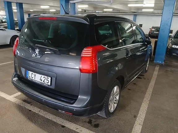 Peugeot 5008 2010 photo 2