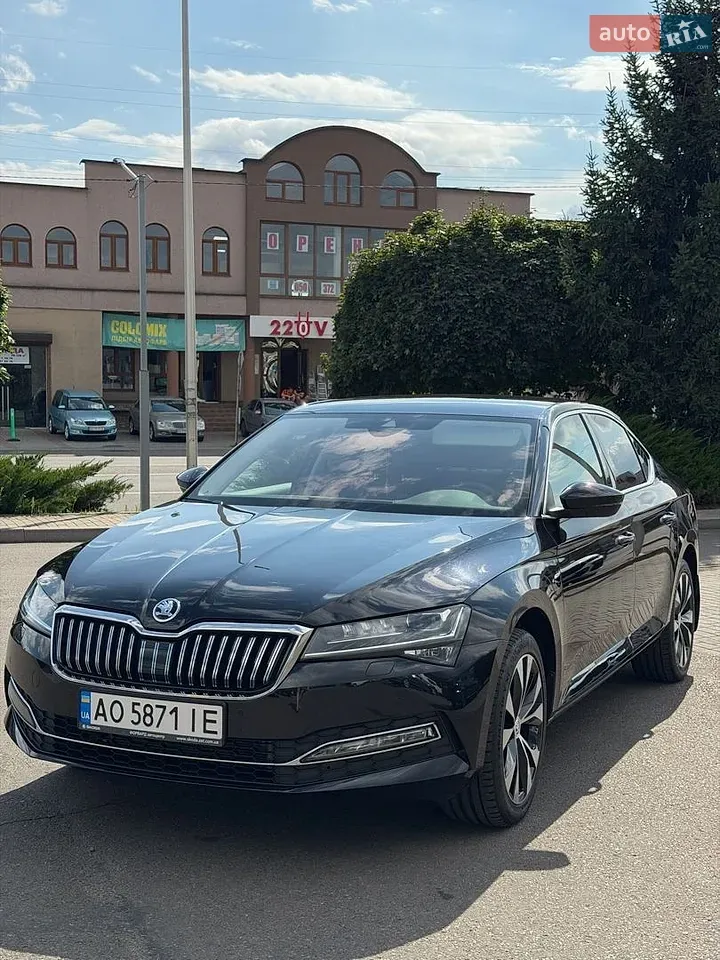 Skoda Superb 2023 photo 5