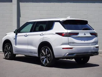 Mitsubishi Outlander 2026 photo 3