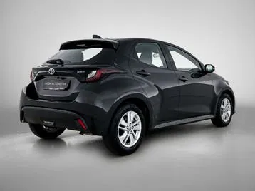 Toyota Yaris 2024 photo 2