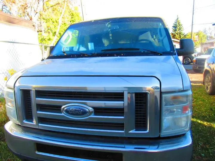 Ford E-350