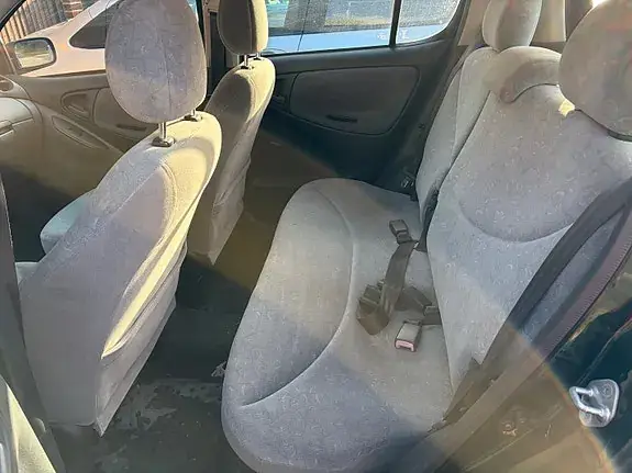 Toyota Yaris 2001 photo 3