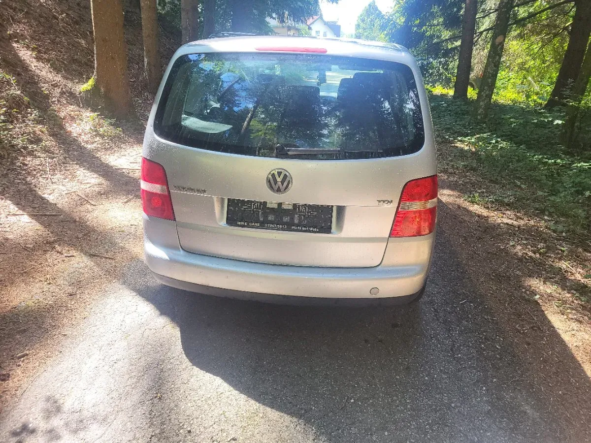 Volkswagen Touran 2005 photo 3