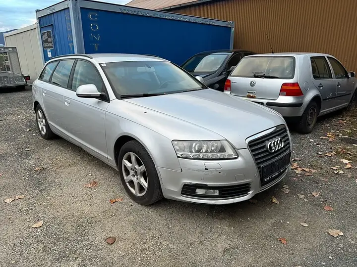 Audi A6 Avant 2010 photo 2