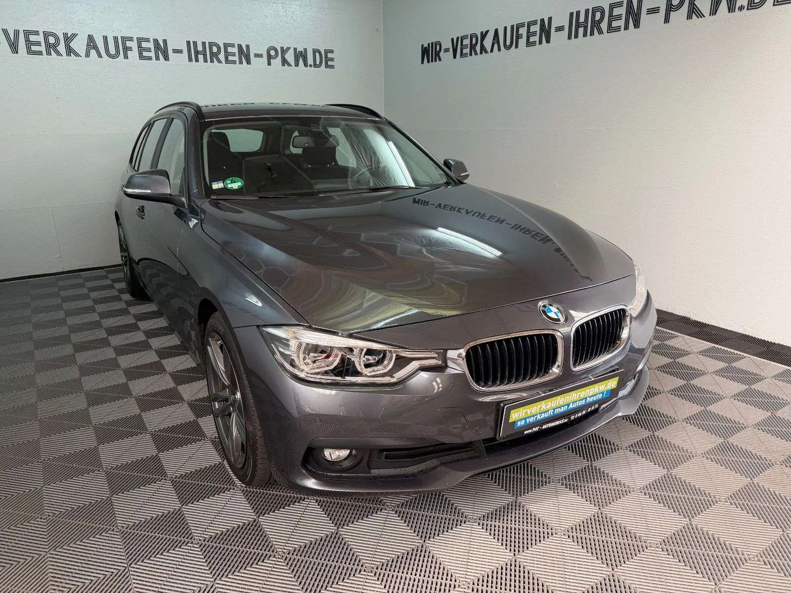 BMW 3 Series 2016 photo 4