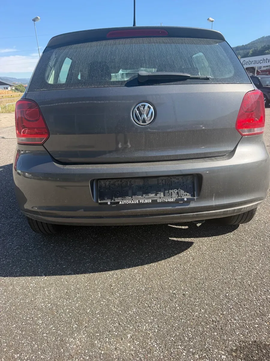 Volkswagen Polo 2010 photo 3