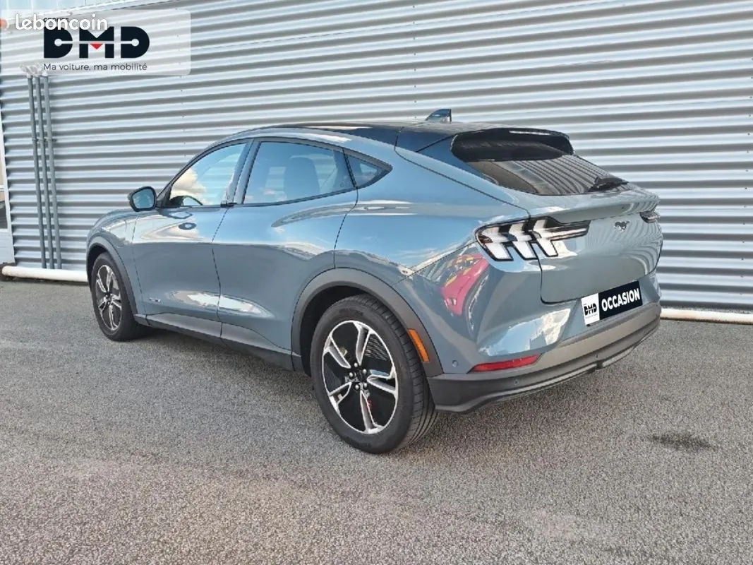 Ford Mustang Mach-E 2025 photo 3