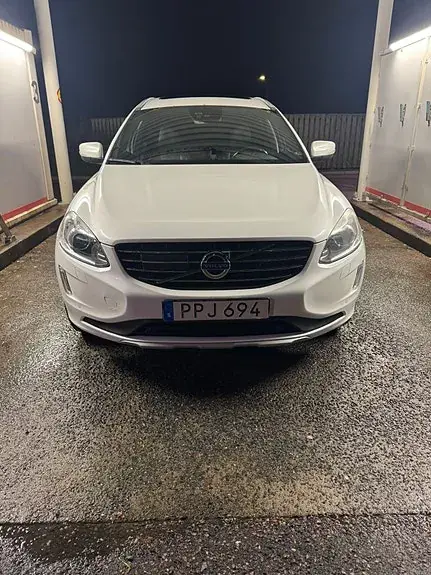 Volvo Xc60 2017 photo 2