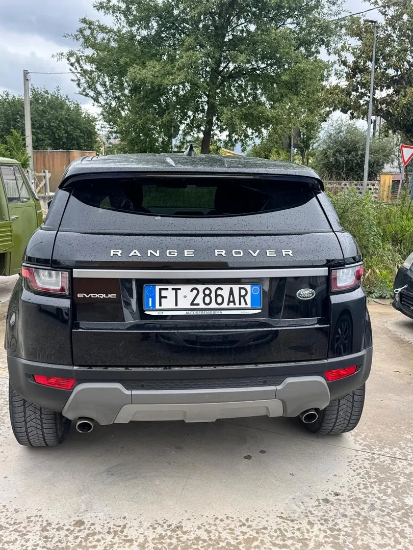 Land Rover Range Rover Evoque 2018 photo 4