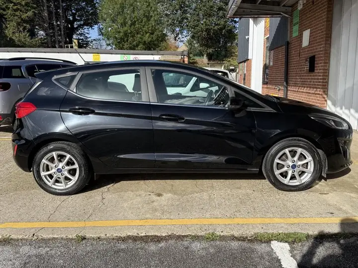 Ford Fiesta 2017 photo 5