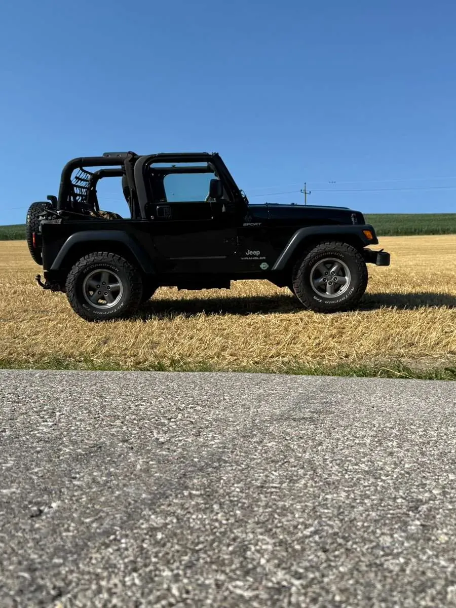 Jeep Wrangler 2003 photo 2