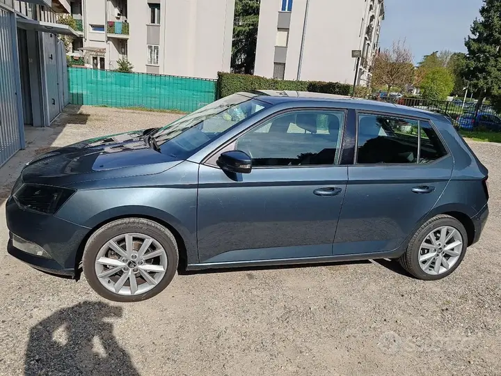 Skoda Fabia 2016 photo 4