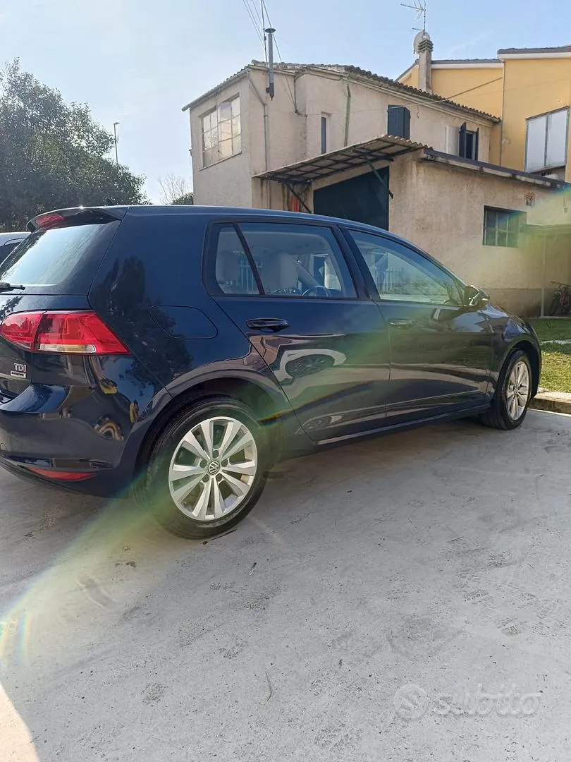 Volkswagen Golf 2015 photo 2