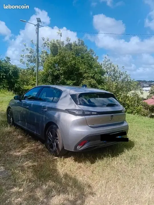 Peugeot 308 2022 photo 2