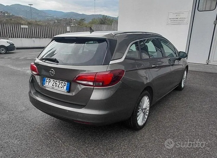 Opel Astra 2018 photo 5