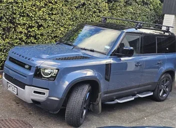 Land Rover Defender 2024 photo 4