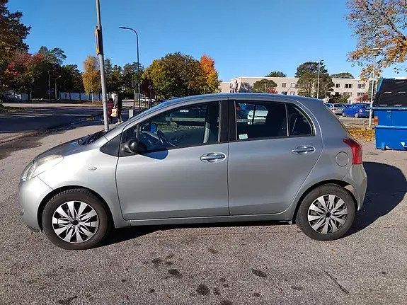 Toyota Yaris 2006 photo 3
