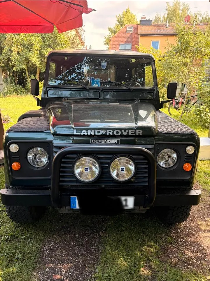 Land Rover Defender 90
